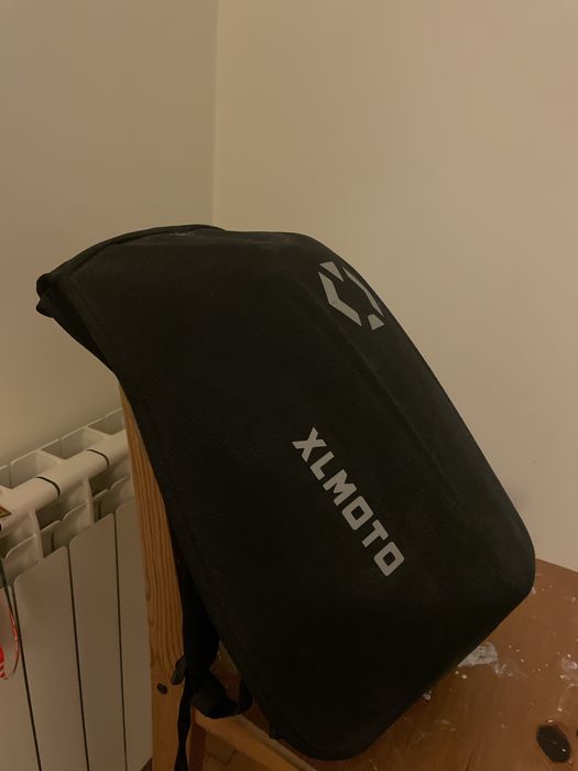 Mochila de mota rigida