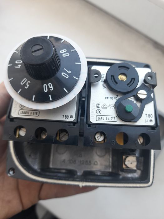 Датчик температури - Термостат LANDIS & GYR є Tu50 T80 ( 230v 30-90° )