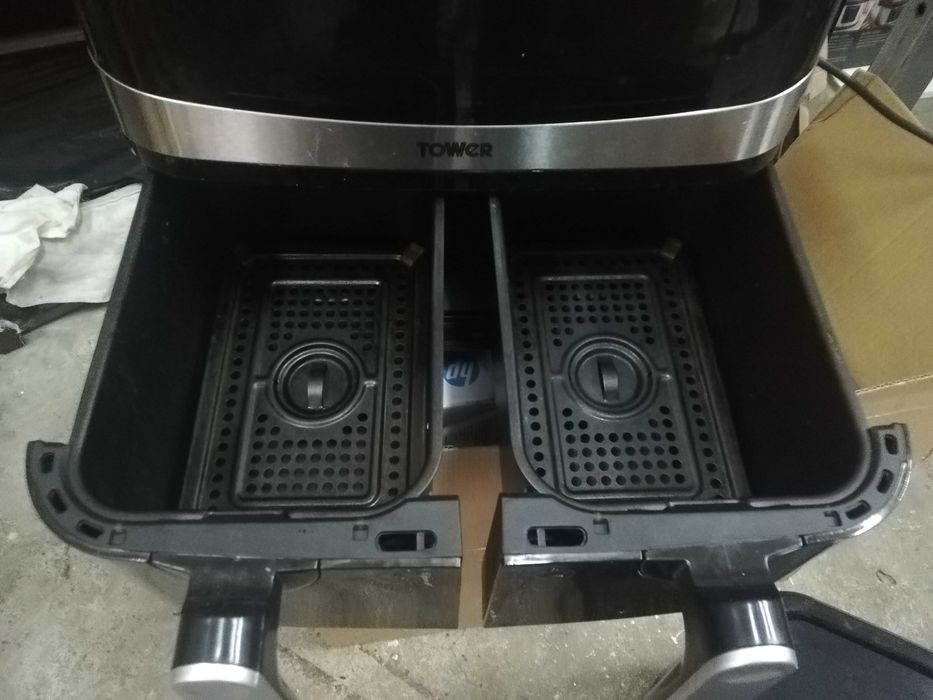 Frytownica Beztłuszczowa  Tower > AirFryer > Dwie Komory 9 Litrów