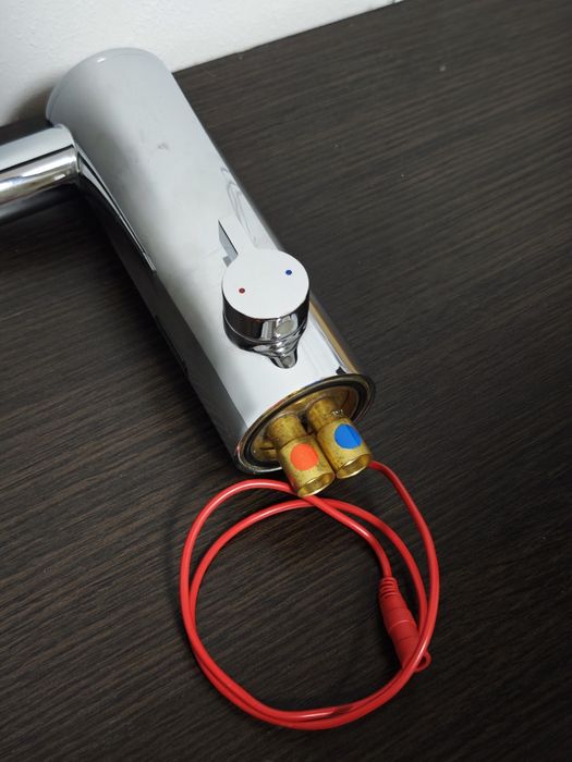 Змішувач для умивальника KAIBOR безконтактний