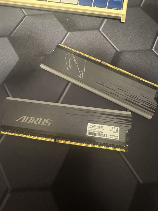 Memoria ram aorus 16 gb