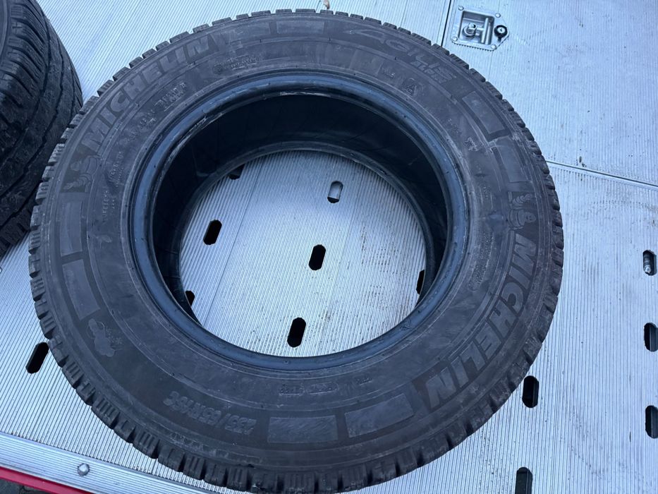 Opony zima zimowe bus 235/65-16Cr MICHELIN agilis 2sztuki