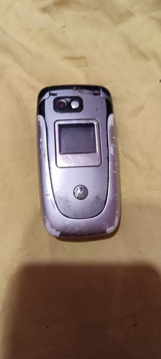 Продается телефон