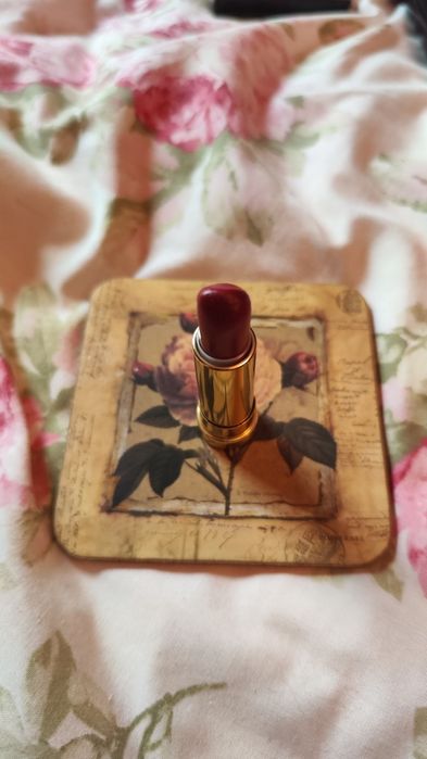 Szminka koloryzująca Lancome