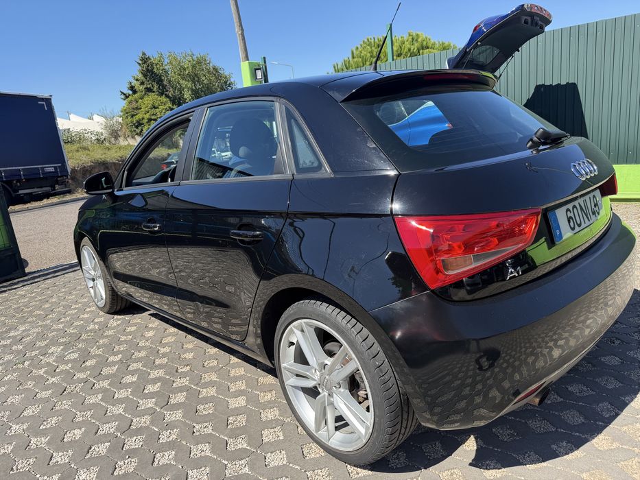 Audi A1 1.6Tdi 90cv Cx automatica