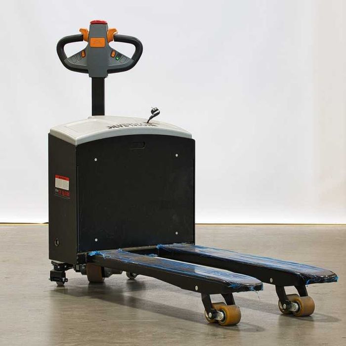 Wózek paletowy elektryczny / paleciak elektryczny ESL30 3000kg