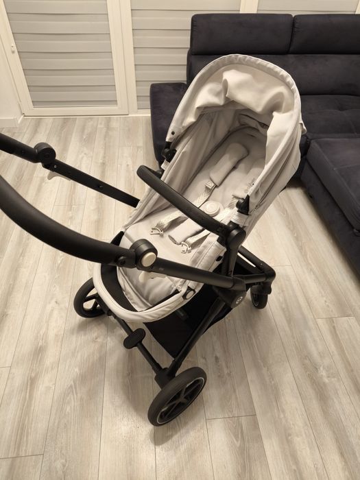 Wózek Cybex Eos Basic 2w1 + Fotelik Aton B2 i-Size + Leżaczek kąpielowy gratis