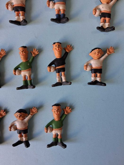 23 Bonecos PVC Jogadores de Futebol Anos 70 Muito RAROS