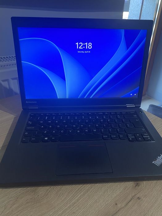 Lenovo ThinkPad t440p l i5-4300M l 16gb ram l 256GB SSD lWindows 11Pro