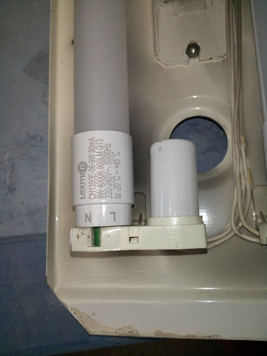 Lâmpadas de cozinha com balastros e arrancadores