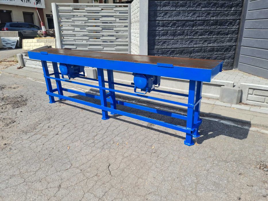 Stół wibracyjny do podmurówki.