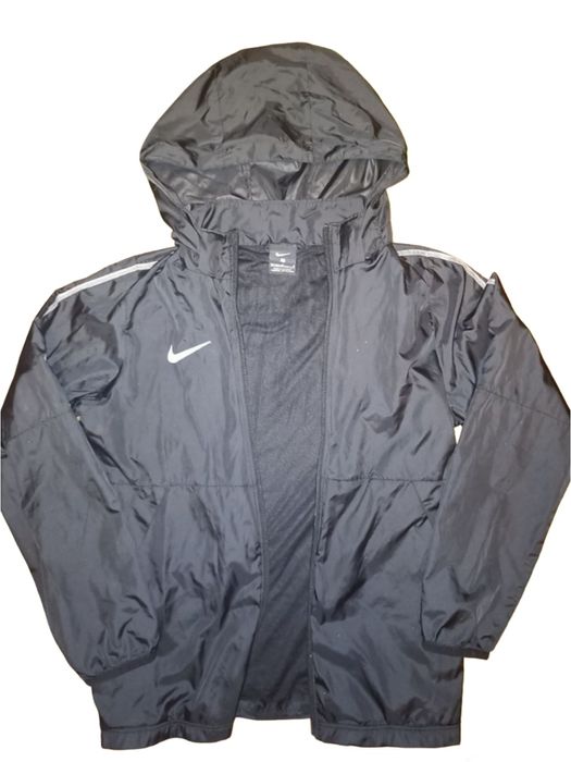 Вітровка Nike чорна