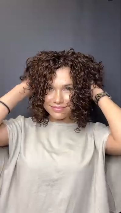 Перукар/колорист БІОзавивка і фарбування волосся складними техніками