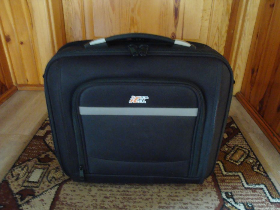 Torba, walizeczka do laptopa - nowa.
