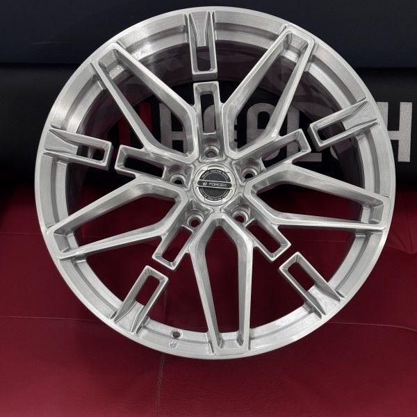 Диски BMW M5 G90 21+22 ковані