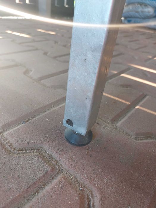 Regal metalowy spawany