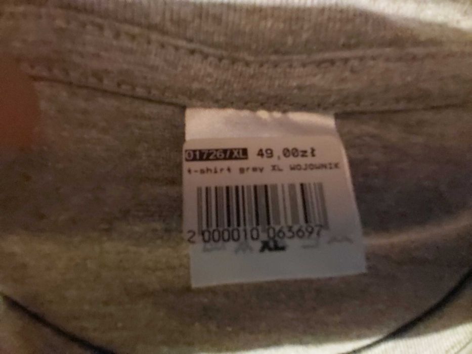 Obniżka ceny: Nowy oryginalny t-shirt Wojownik XL GREY