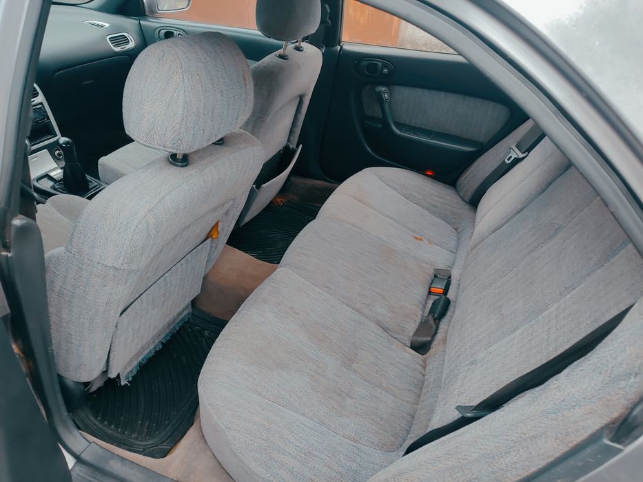 Маzda Xedos 6 на уверенном ходу