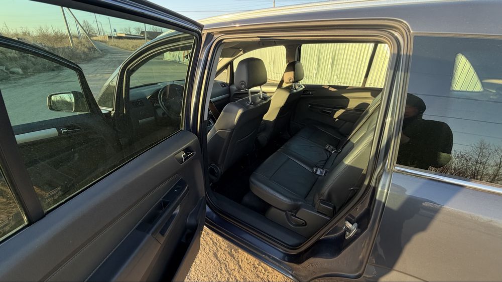 Opel Zafira 1.7 tdi 7 місць 2011р