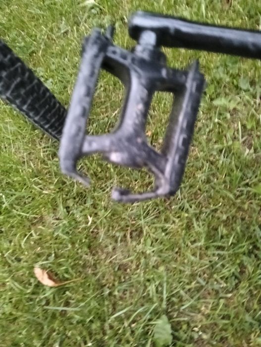 Witam mam na sprzedaż bmxa cena do negocjacji stan dobry.