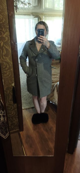 ПРОДАМ ПАЛЬТО жіноче 50-52р
