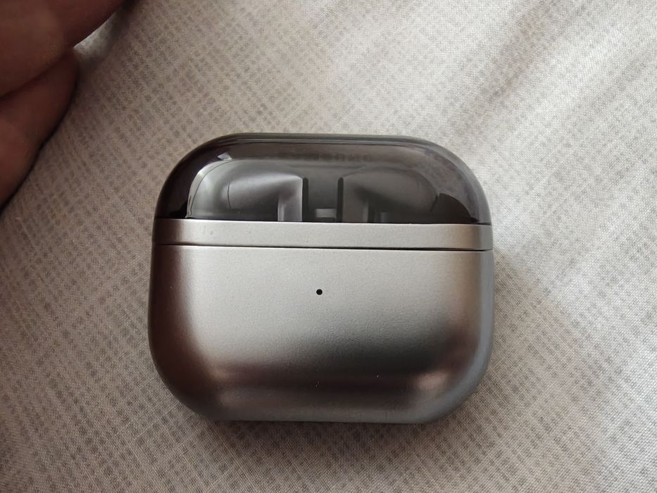 Samsung Galaxy Buds3 Pro Silver оригінал гарний стан комплект чохол
