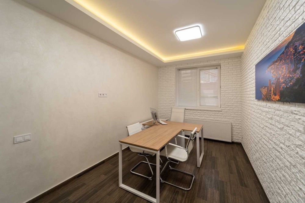 Продажа • Готовый офис по цене ниже 1000$ /м² • Приморский Зоопарковая