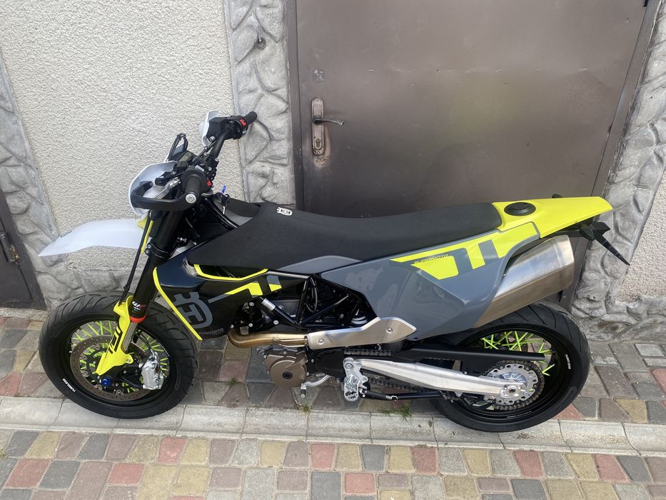 Husgvarna 701 ktm 690