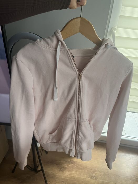 Bluza hm pudrowa kaptur rozpinana zamek z kapturem zamkiem basic