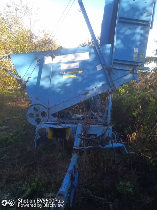 Картопле збиральний комбайн Анна в відмінному стані