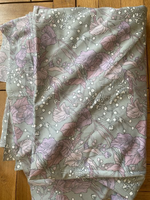 Material do szycia w kwiaty 140 x 480