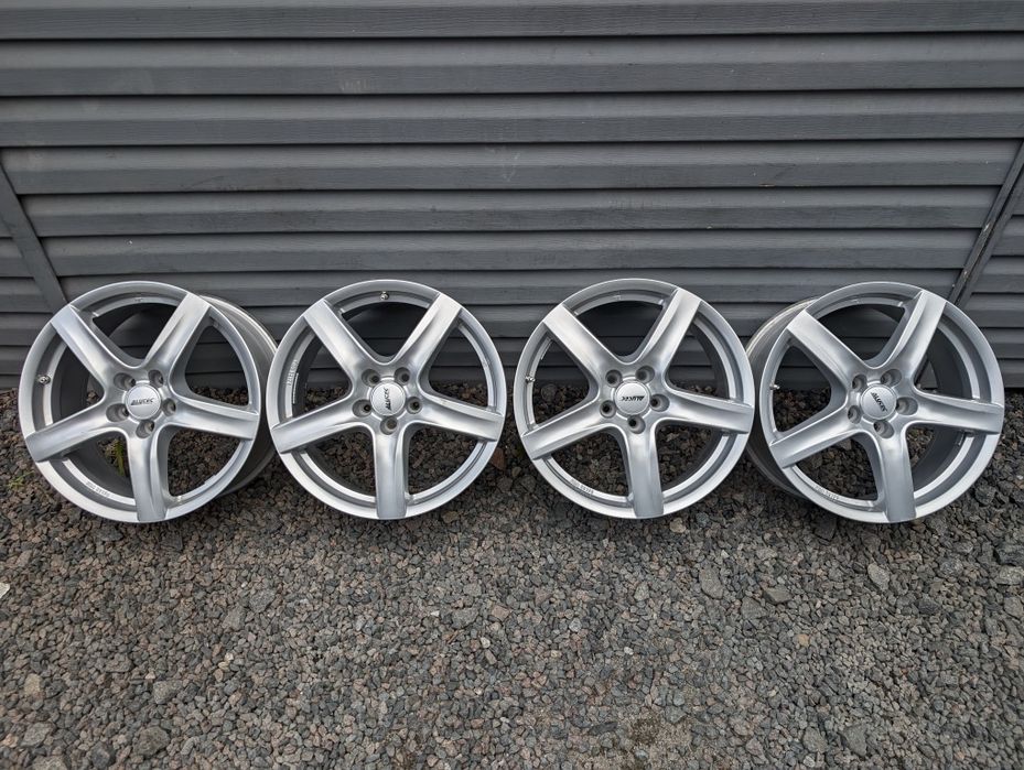 Комплект титанових дисків Ford Volvo 5/108 R18 5*108 18 Autec