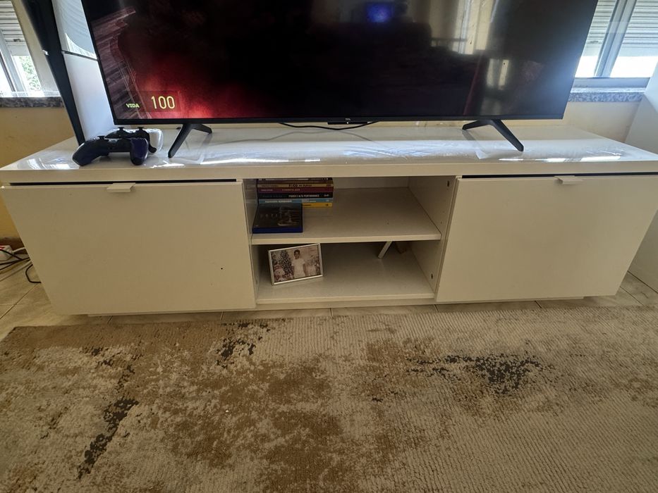 Movel de sala em bom estado