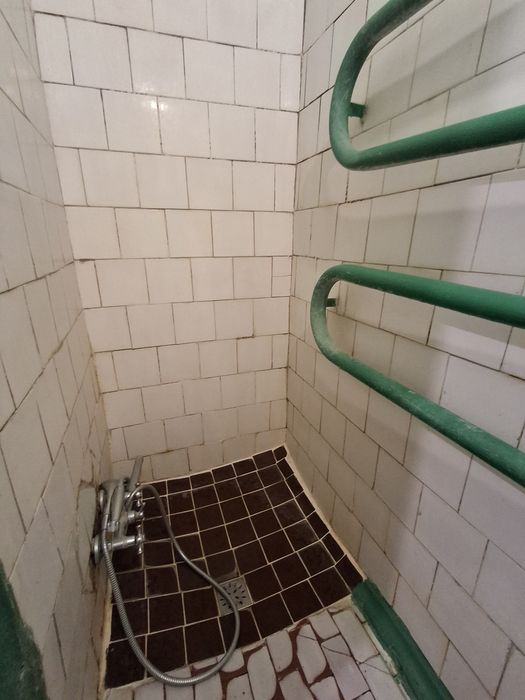 Продаж великої кімнати в гуртожитку.  РЕМЗАВОД.