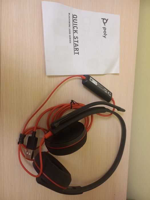 Plantronics C3220  навушники для кол центра.