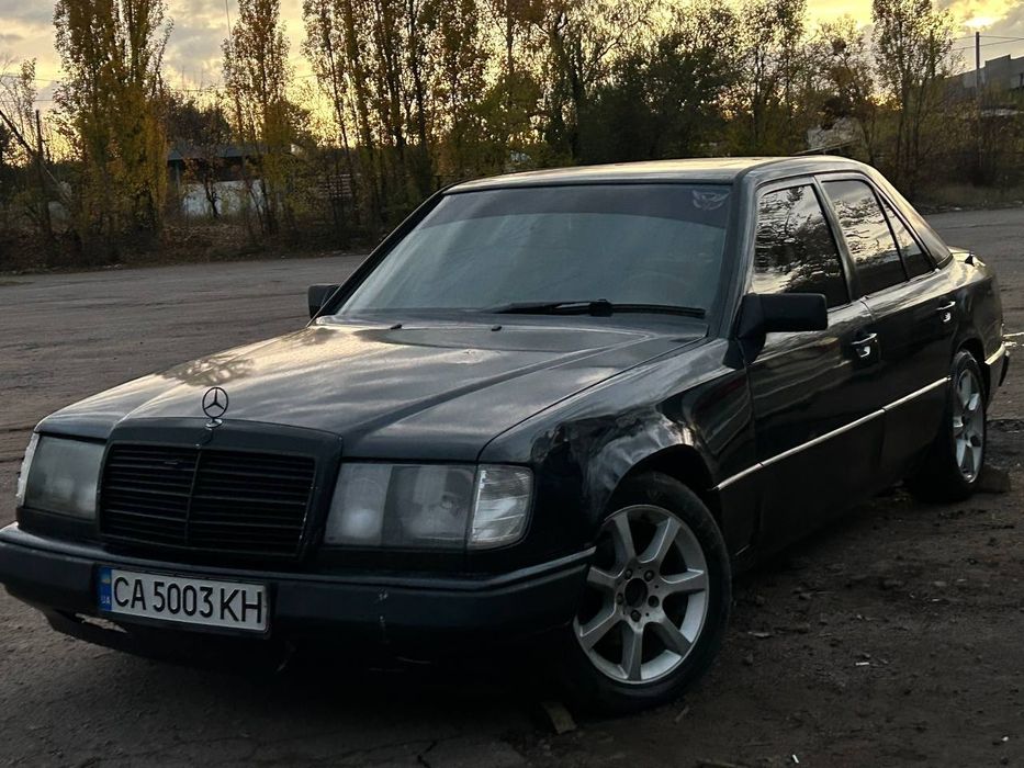 Мерседес 124 2.3 газ бензин