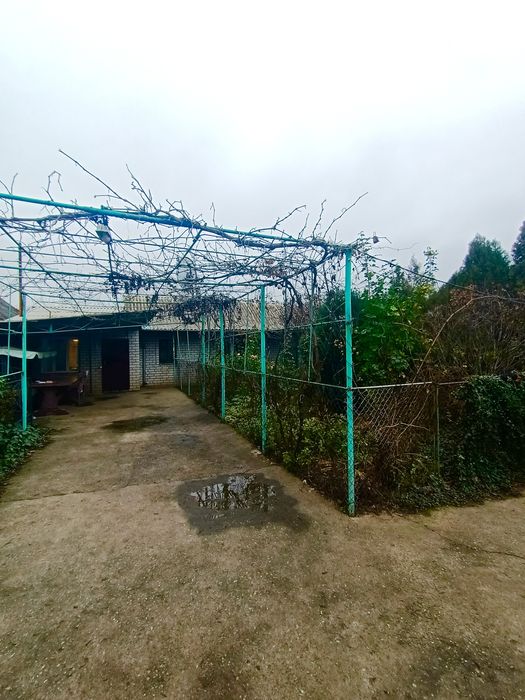 Будинок р-н Тополь в.Дружби