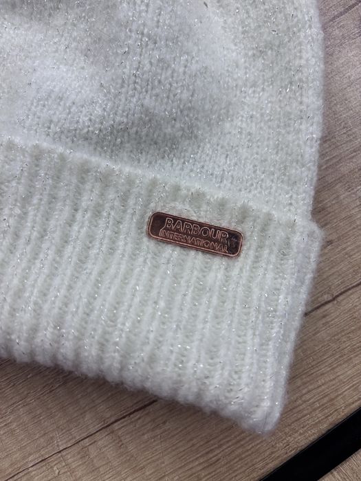 Тепла сіра шапка monki barbour