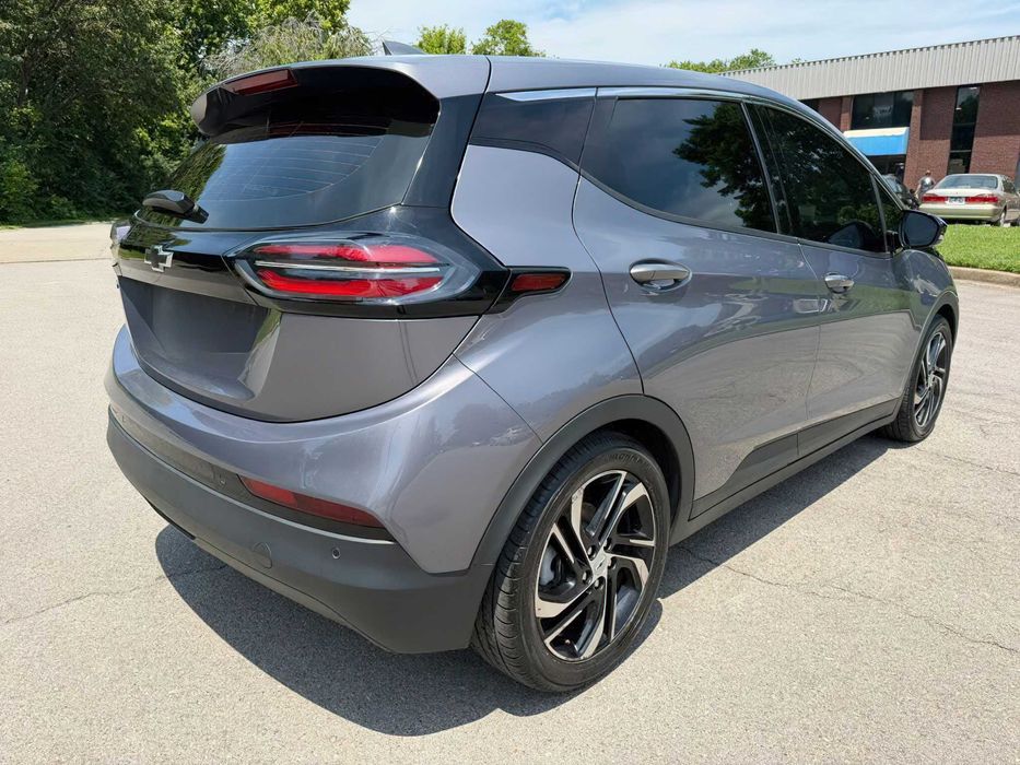 Chevrolet Bolt EV 2LT      2023