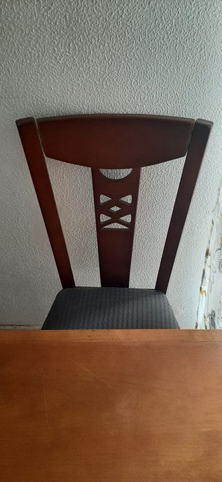 Mesa jantar de madeira + 6 cadeiras