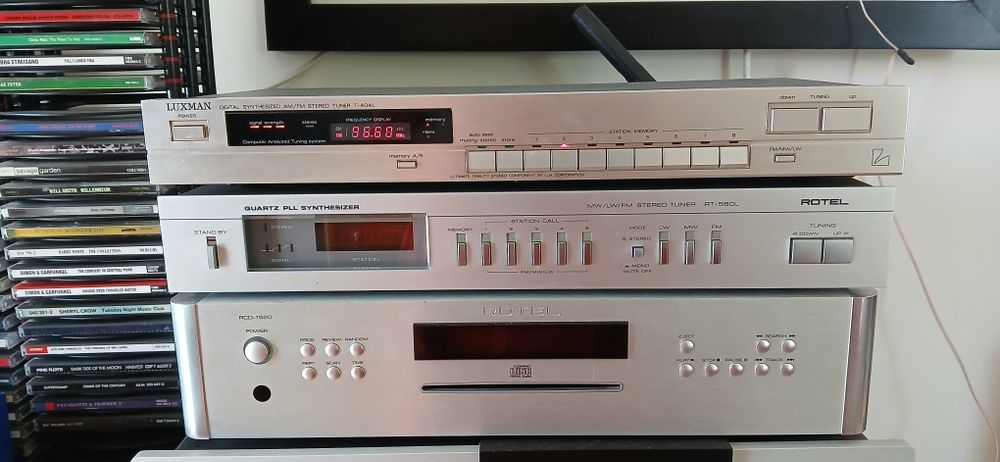 Vendo Leitor CDs e Rádios  300 + 40