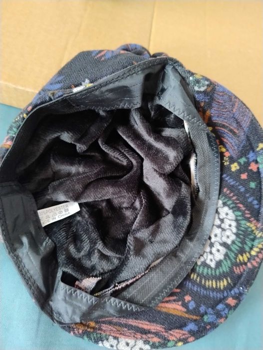 SUPER CENA Czapka z daszkiem szara kolorowa żółta z futerka sztucznego