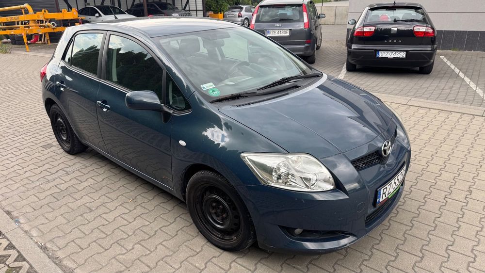 Toyota Auris Top-Auto Auris 1.4 benzyna klimaautomatik