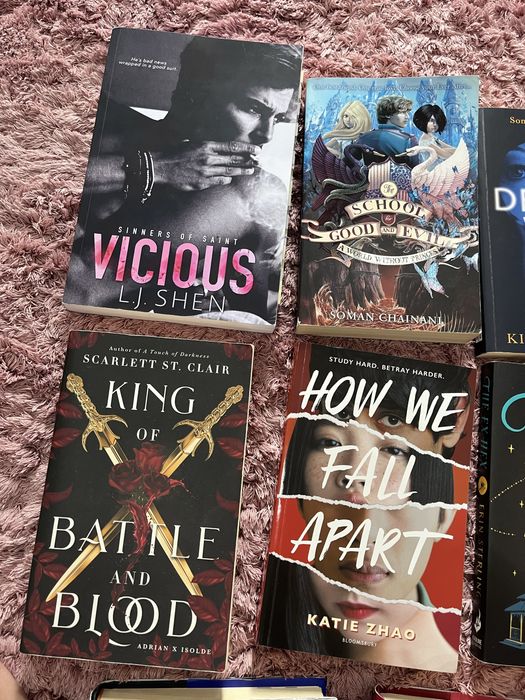 Vários livros em inglês