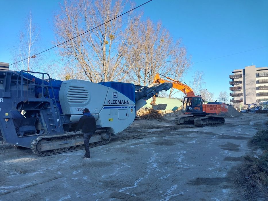 Usługi Wynajem Kruszarka/Przesiewacz wibracyjny Kruszenie Betonu Gruzu