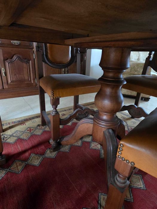 Mobília Sala Completa Mesa, 6 Cadeiras, Cristaleira e Aparador Vintage