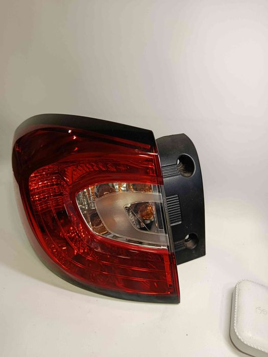 Farolim esquerdo RENAULT Captur (J5_)