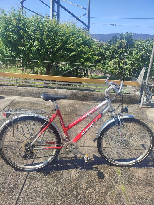 Bicicleta muito boa em muito bom estado