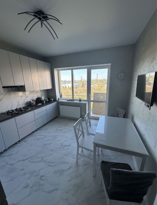 Продається 2-к квартира в новобудові