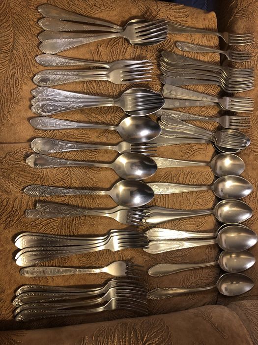 Вилки,ложки, ножи из нержавейки. Времён СССР.
